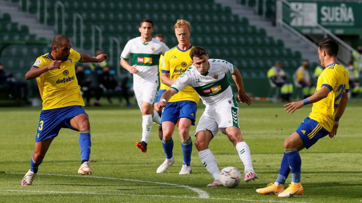 nhan-dinh-soi-keo-cadiz-vs-elche-luc-3h00-ngay-17-1-2023