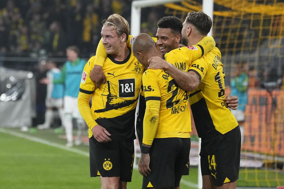 Soi kèo Darmstadt vs Dortmund ngày 14/1