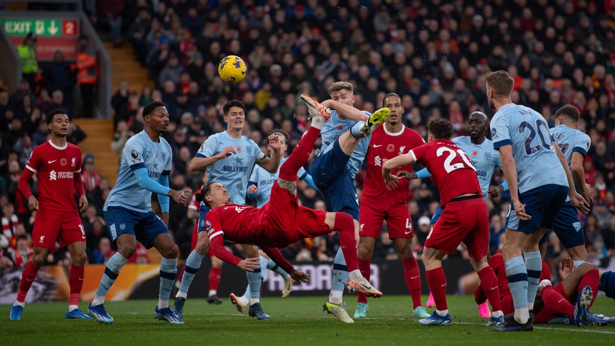 Soi kèo Brentford vs Liverpool ngày 17/2