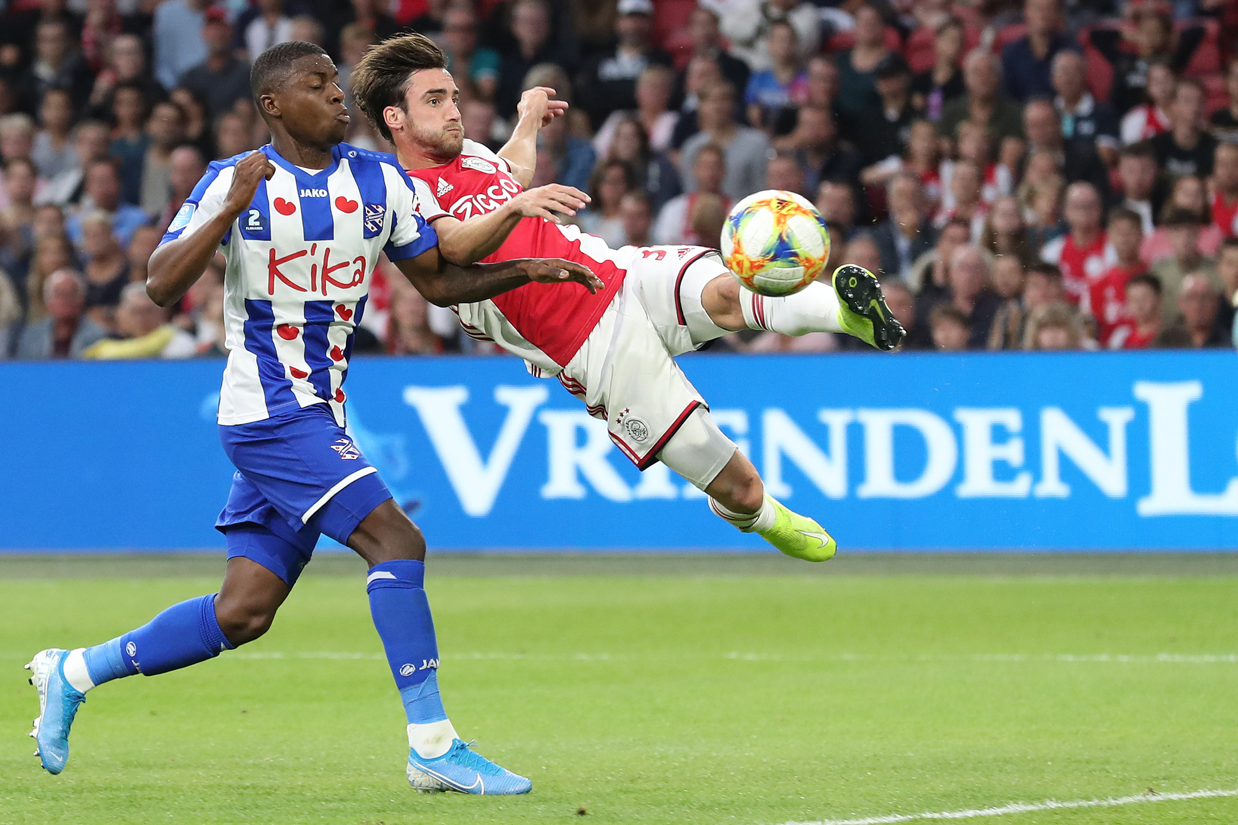nhan-dinh-soi-keo-ajax-vs-heerenveen-luc-21h45-ngay-11-8-2024-1