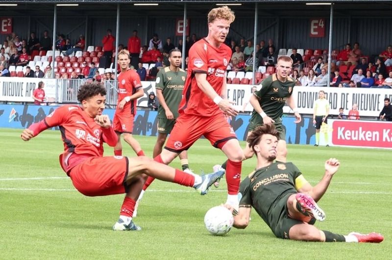 nhan-dinh-almere-vs-vitesse-ngay-11-10